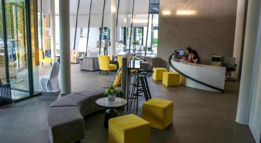 Dluxx Thammasat Ξενοδοχείο Pathum Thani Εξωτερικό φωτογραφία